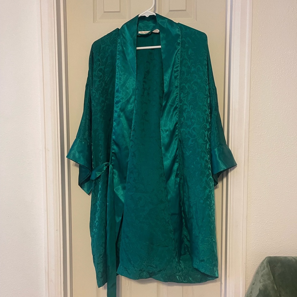 Victoria's Secret Teal Robe - Picture 7 of 8